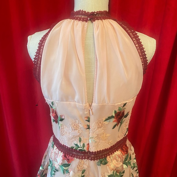 NWT ASOS CHI CHI LONDON ROSALEEN DRESS SIZE 8 - Picture 10 of 10